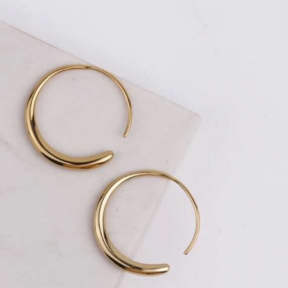 NEW 18K GOLD CIRCLE HOOP EARRINGS, NICE EARRINGS, CUTE EARRINGS - Picture 4 of 6